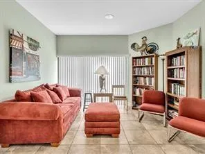 $374,000 | 2911 Southwest 22nd Circle, Unit 37B, Delray Beach, FL 33445