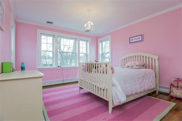 12 Fellsmere Road Newton, MA 02459 - Photo 18 of 28
