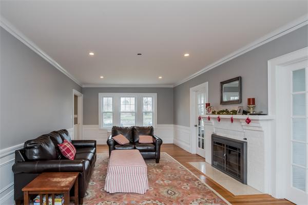 12 Fellsmere Road Newton, MA 02459 - Photo 10 of 28