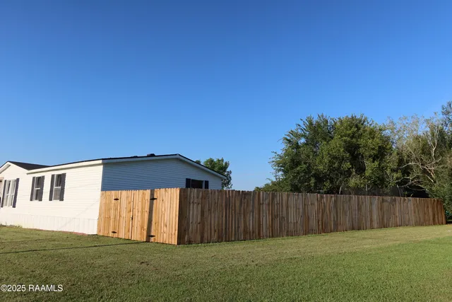 $169,000 | 346 West Railroad Avenue, Arnaudville, LA 70512