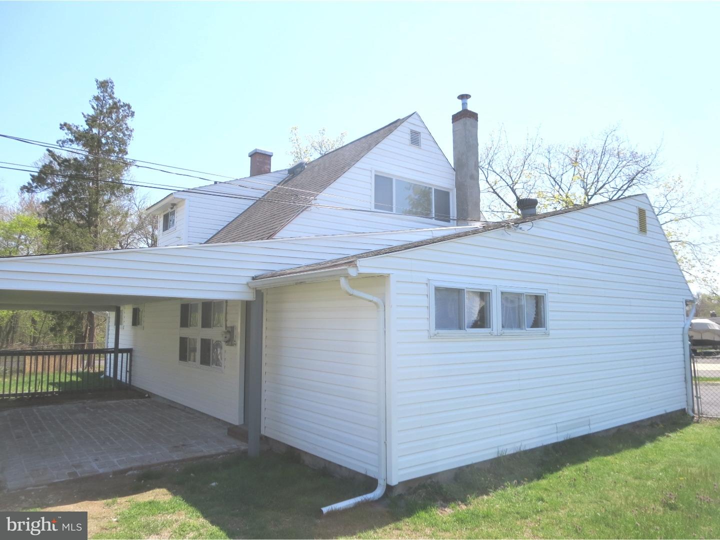 104 Verdant Road Levittown, PA 19057 - Photo 3 of 25 Exterior Side