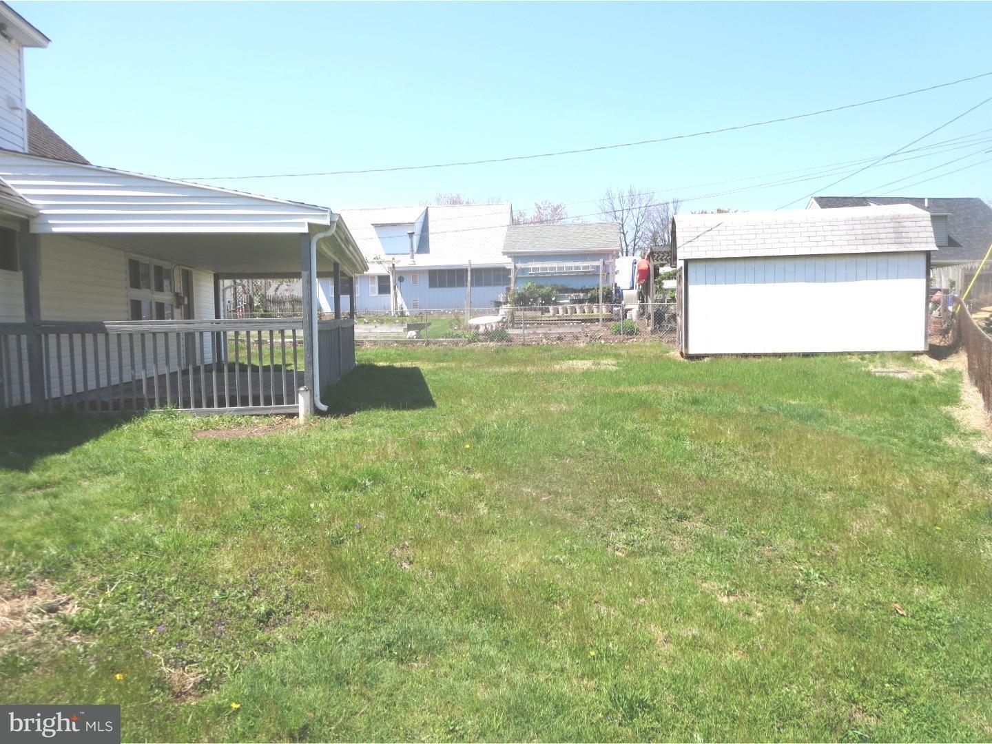 104 Verdant Road Levittown, PA 19057 - Photo 5 of 25 Exterior Back