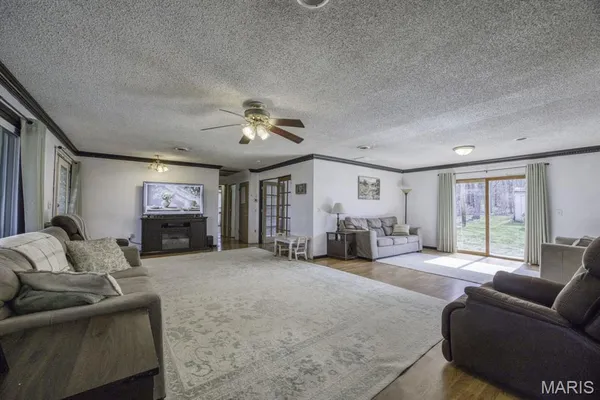 $595,000 | 2066 State Rd Jj, Stoutland, MO 65567