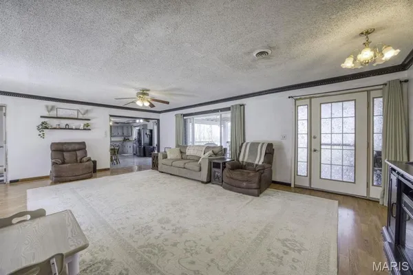 $595,000 | 2066 State Rd Jj, Stoutland, MO 65567