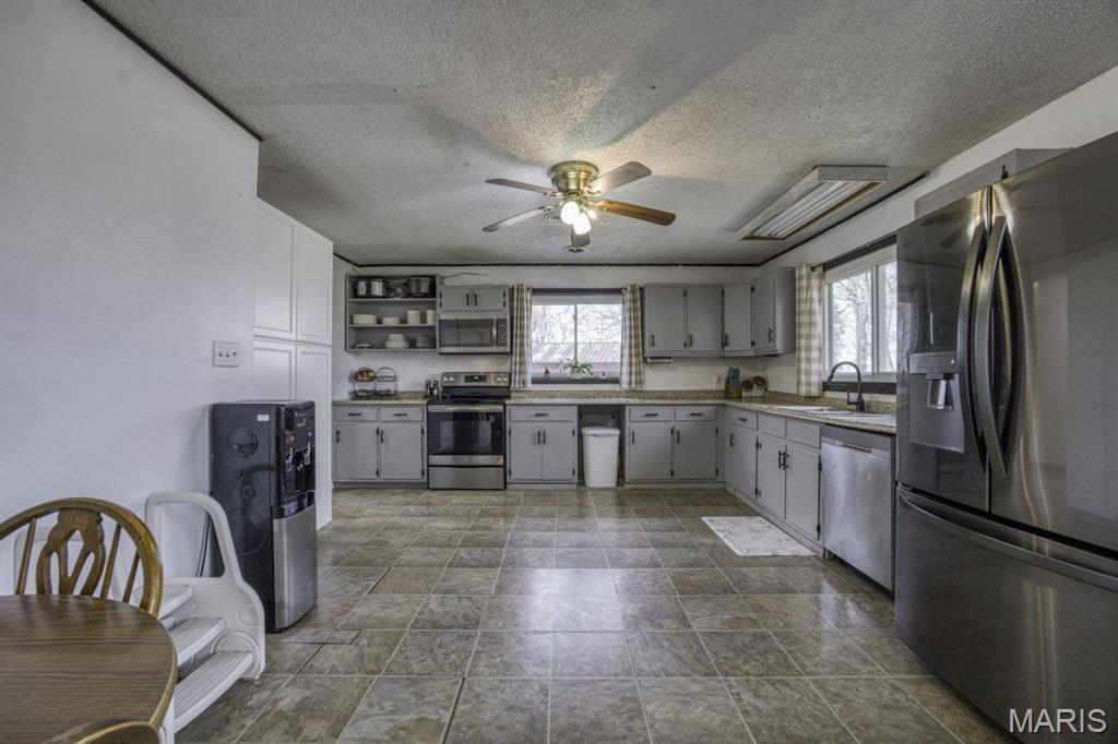 2066 State Rd Jj Stoutland, MO 65567 - Photo 24 of 48