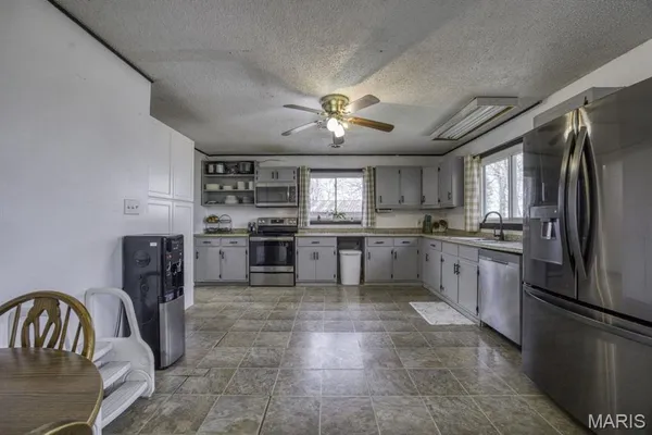 $595,000 | 2066 State Rd Jj, Stoutland, MO 65567