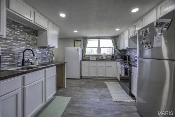 $595,000 | 2066 State Rd Jj, Stoutland, MO 65567