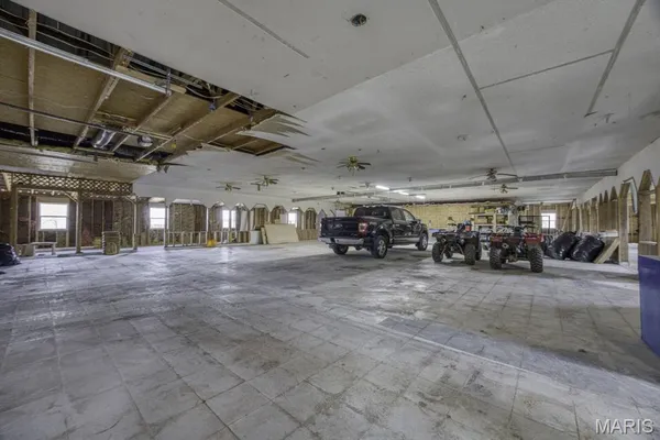 $595,000 | 2066 State Rd Jj, Stoutland, MO 65567