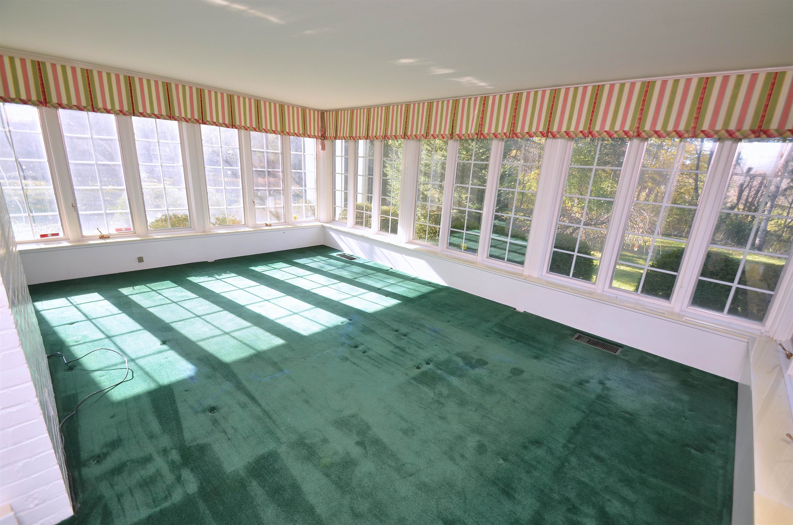 4980 Spring Brook Road Rockford, IL 61114 - Photo 11 of 50 a view of an empty room with window