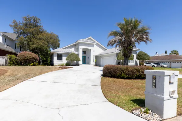 $1,300,000 | 795 Boulevard Of The Champions, Shalimar, FL 32579