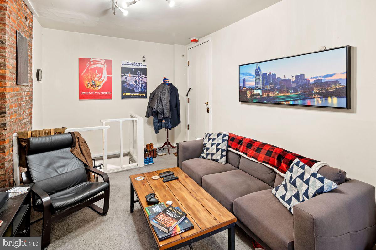 505 Pine Street Philadelphia, PA 19106 - Photo 10 of 39