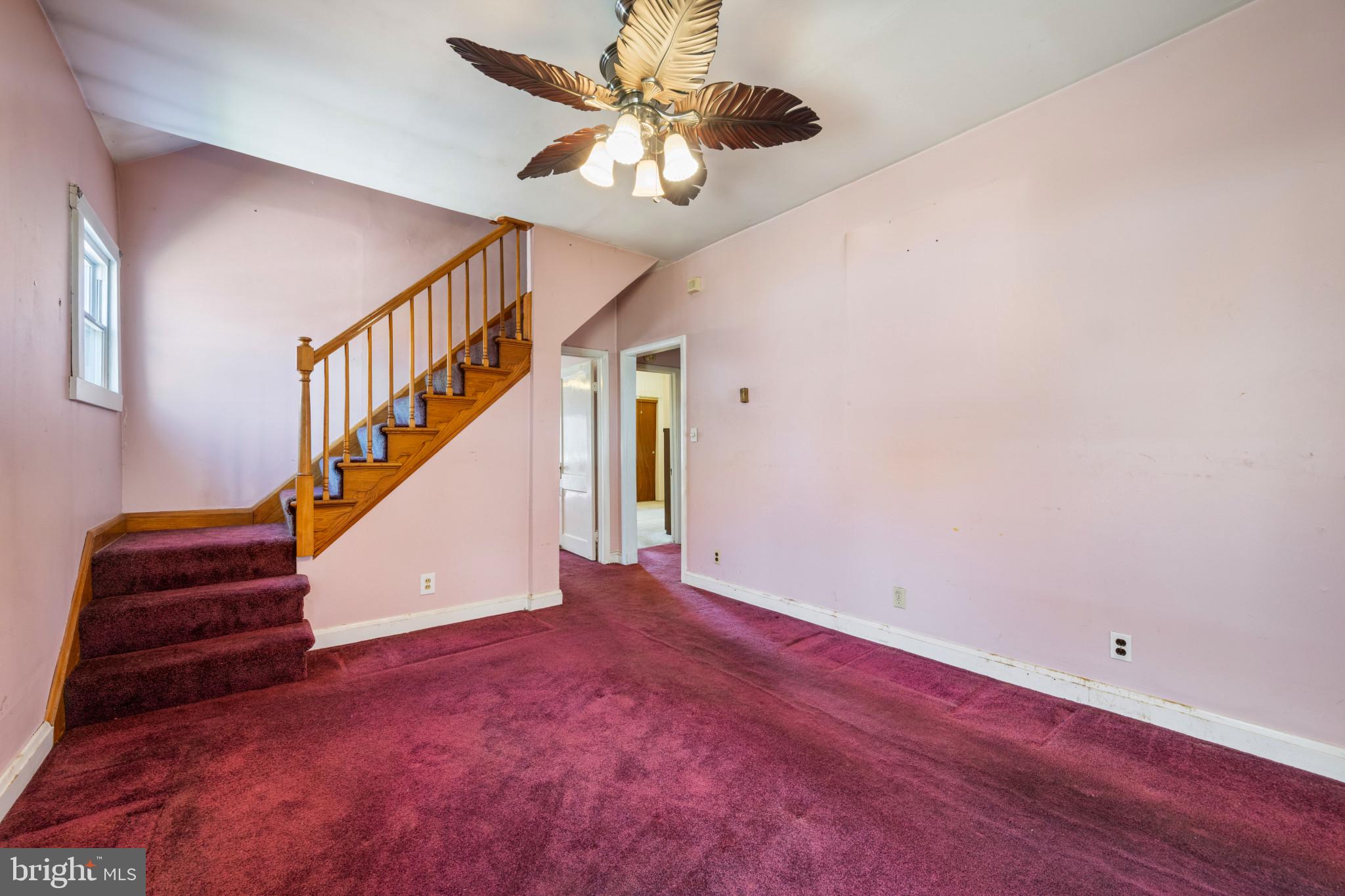 6810 Belclare Road Baltimore, MD 21222 - Photo 12 of 35 Living room