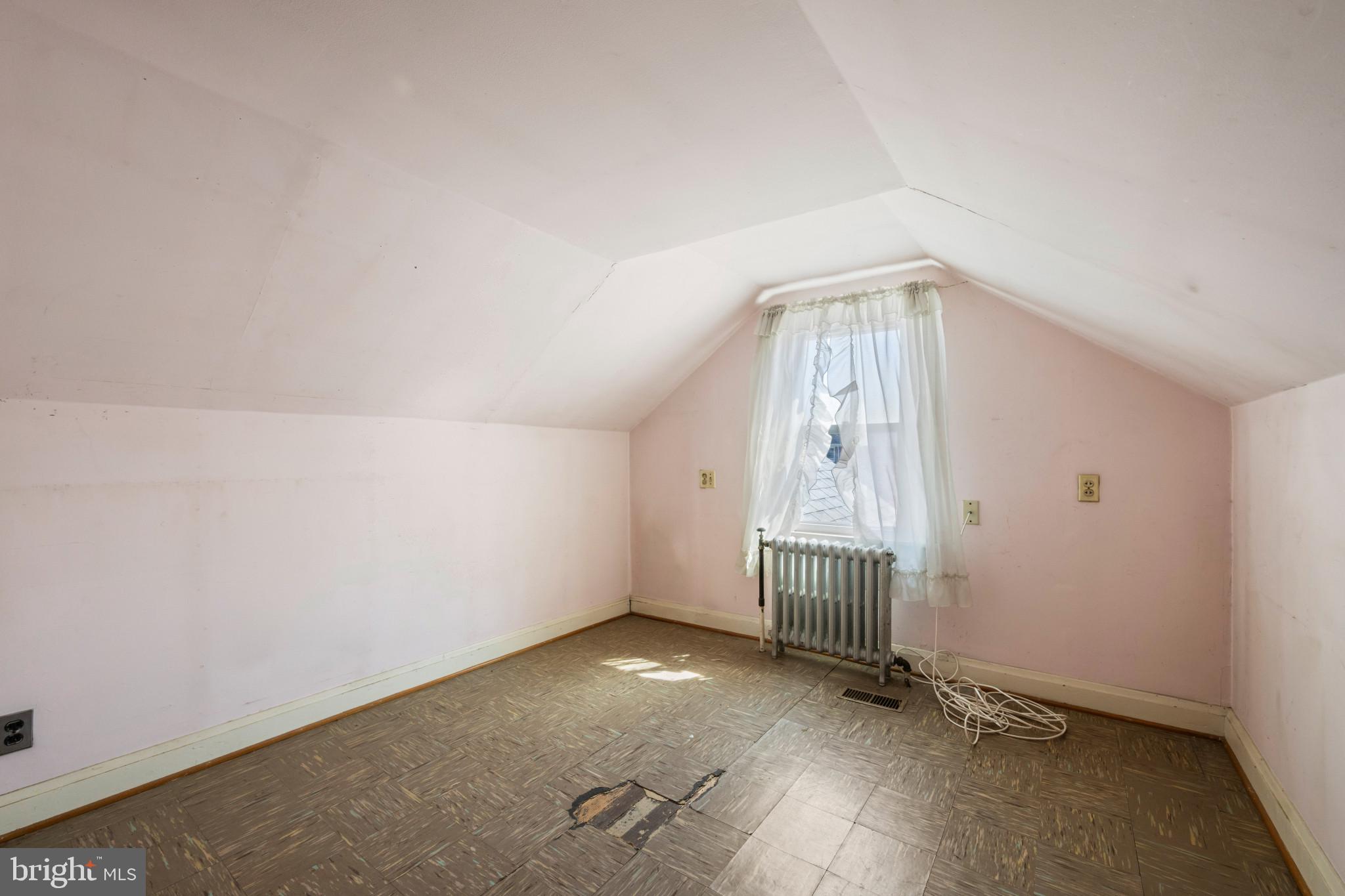 6810 Belclare Road Baltimore, MD 21222 - Photo 24 of 35 Third bedroom