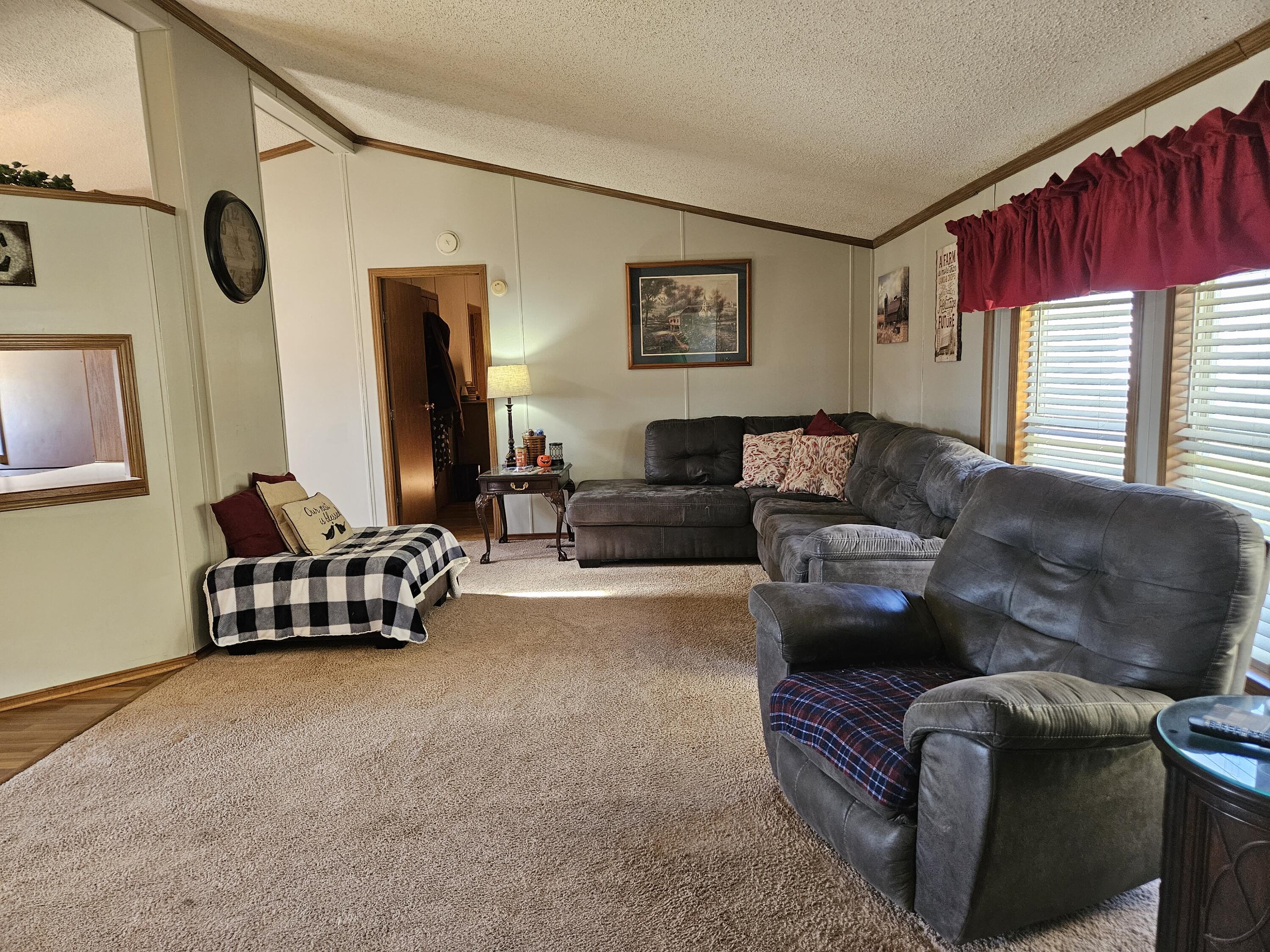 25 Beechmont Road Morehead, KY 40351 - Photo 8 of 52 20231023_115427