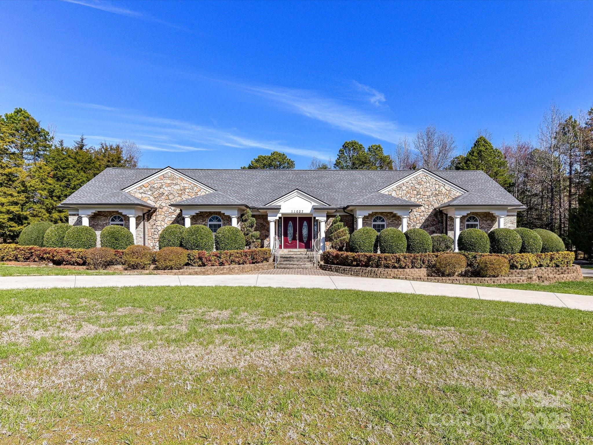 11027 Brief Road Charlotte, NC 28227 - Photo 1 of 40 Gallery Image 1