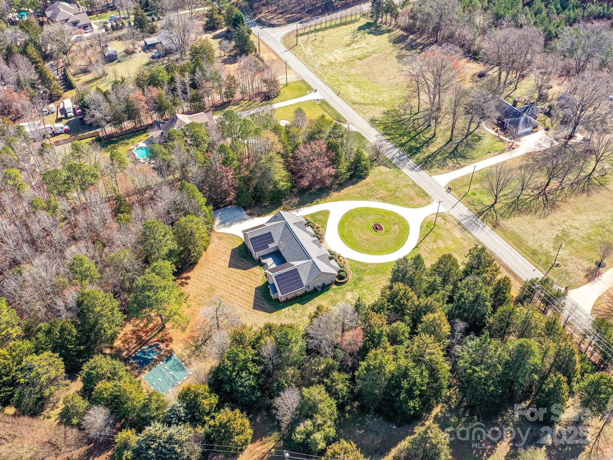 11027 Brief Road Charlotte, NC 28227 - Photo 2 of 40 Gallery Image 2