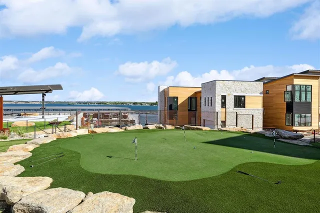 $1,399,000 | 3 Blushing Bride, Graford, TX 76449