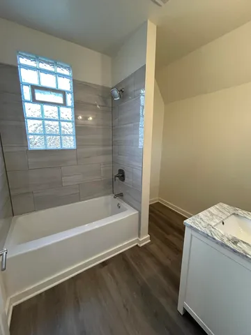 $1,750 | 1424 North 23rd Street, Milwaukee, WI 53205