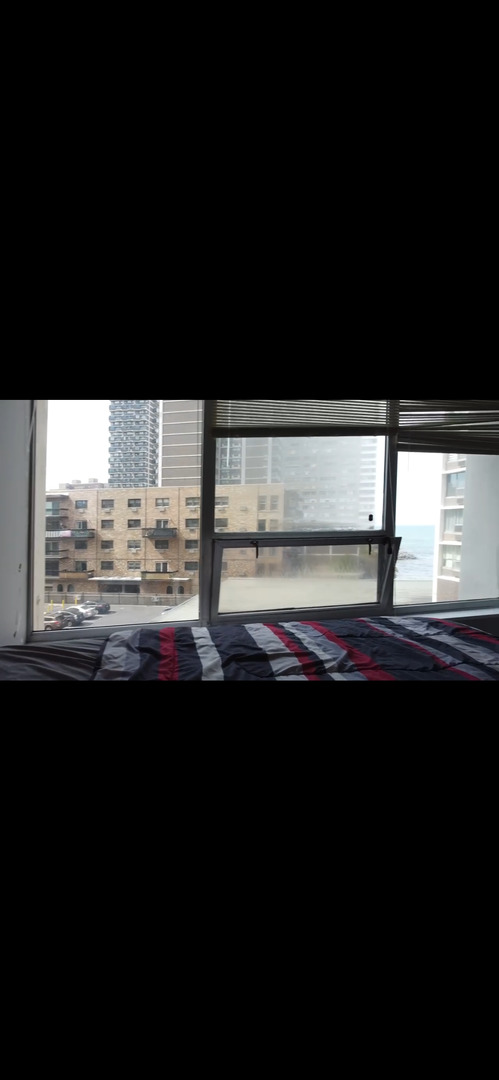 6101 North Sheridan Road, Unit 4A Chicago, IL 60660 - Photo 19 of 45 a view of sky from window