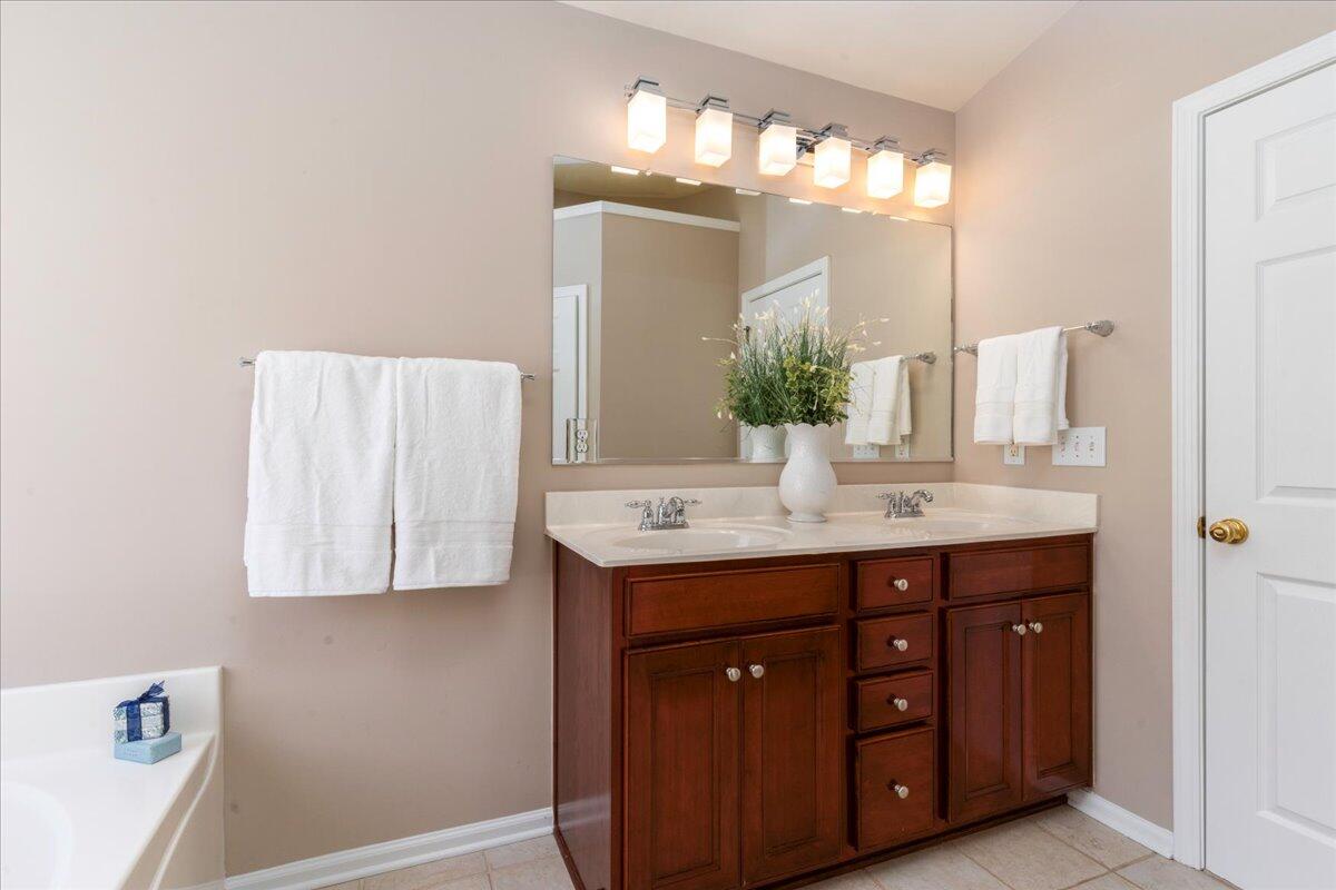 134 Gathering Island Road Summerville, SC 29485 - Photo 24 of 48 27