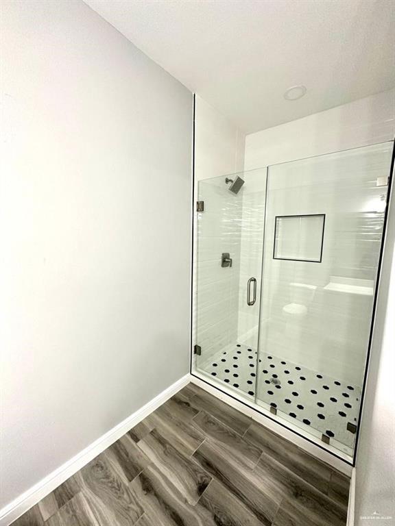 5402 North Crown Point Pharr, TX 78577 - Photo 15 of 19 a view of a bathroom