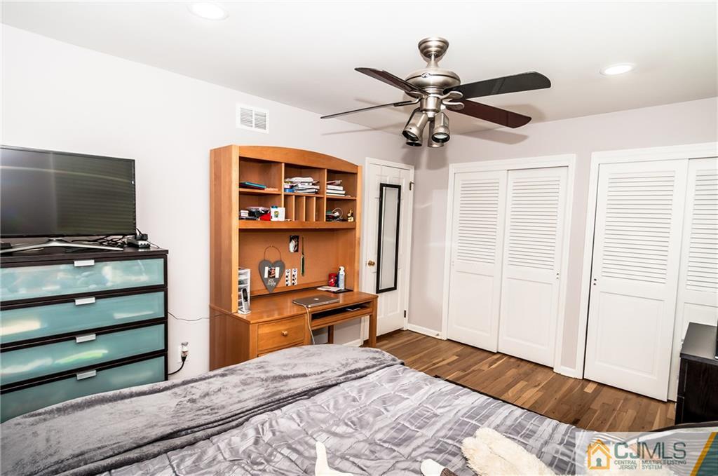 29 Boston Post Road East Brunswick, NJ 08816 - Photo 11 of 24 Gallery Image 11