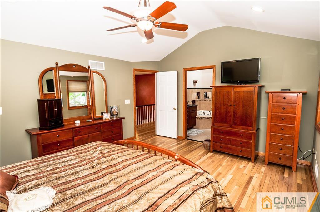 29 Boston Post Road East Brunswick, NJ 08816 - Photo 14 of 24 Gallery Image 14