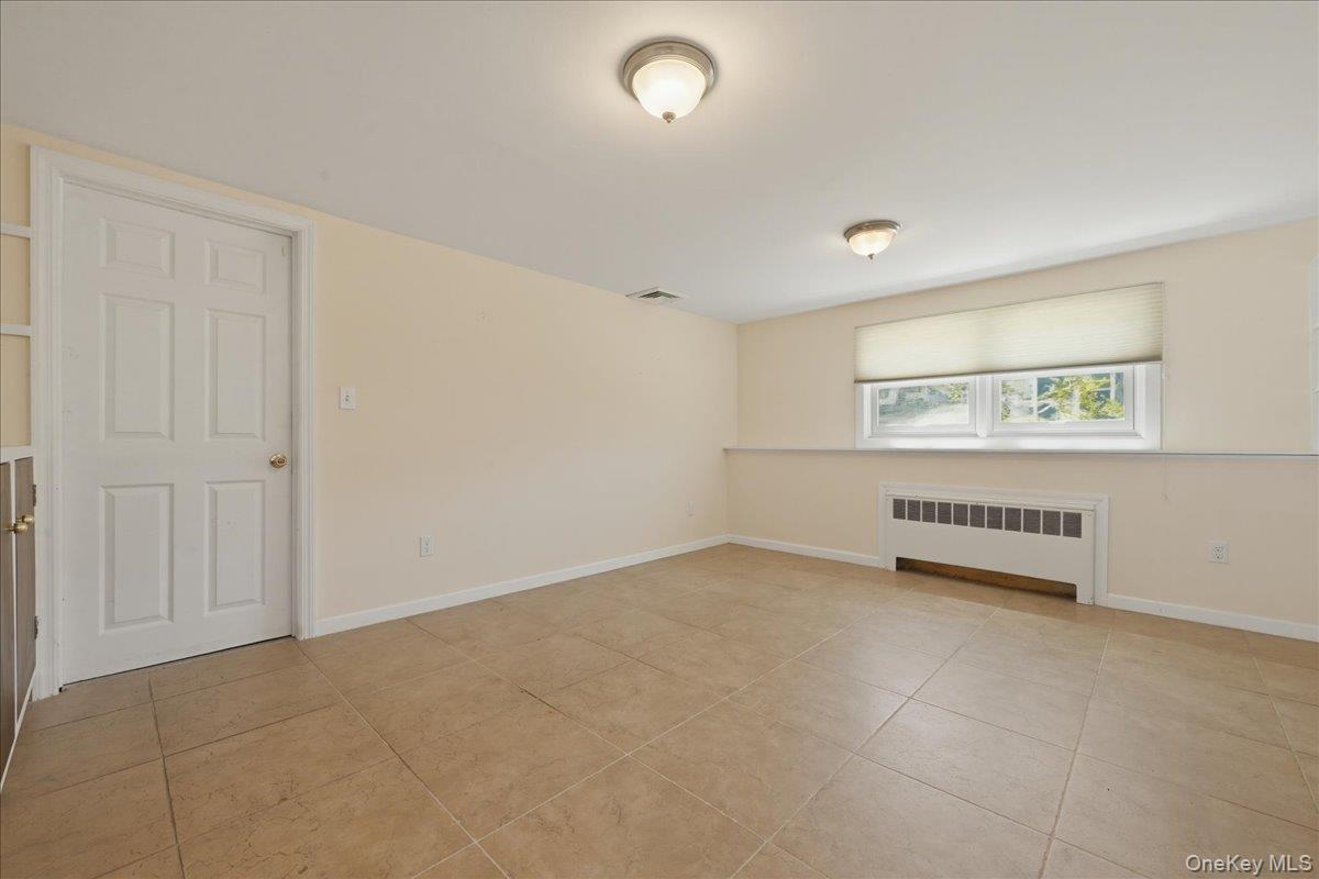 345 East State Street Long Beach, NY 11561 - Photo 24 of 28 Family Room