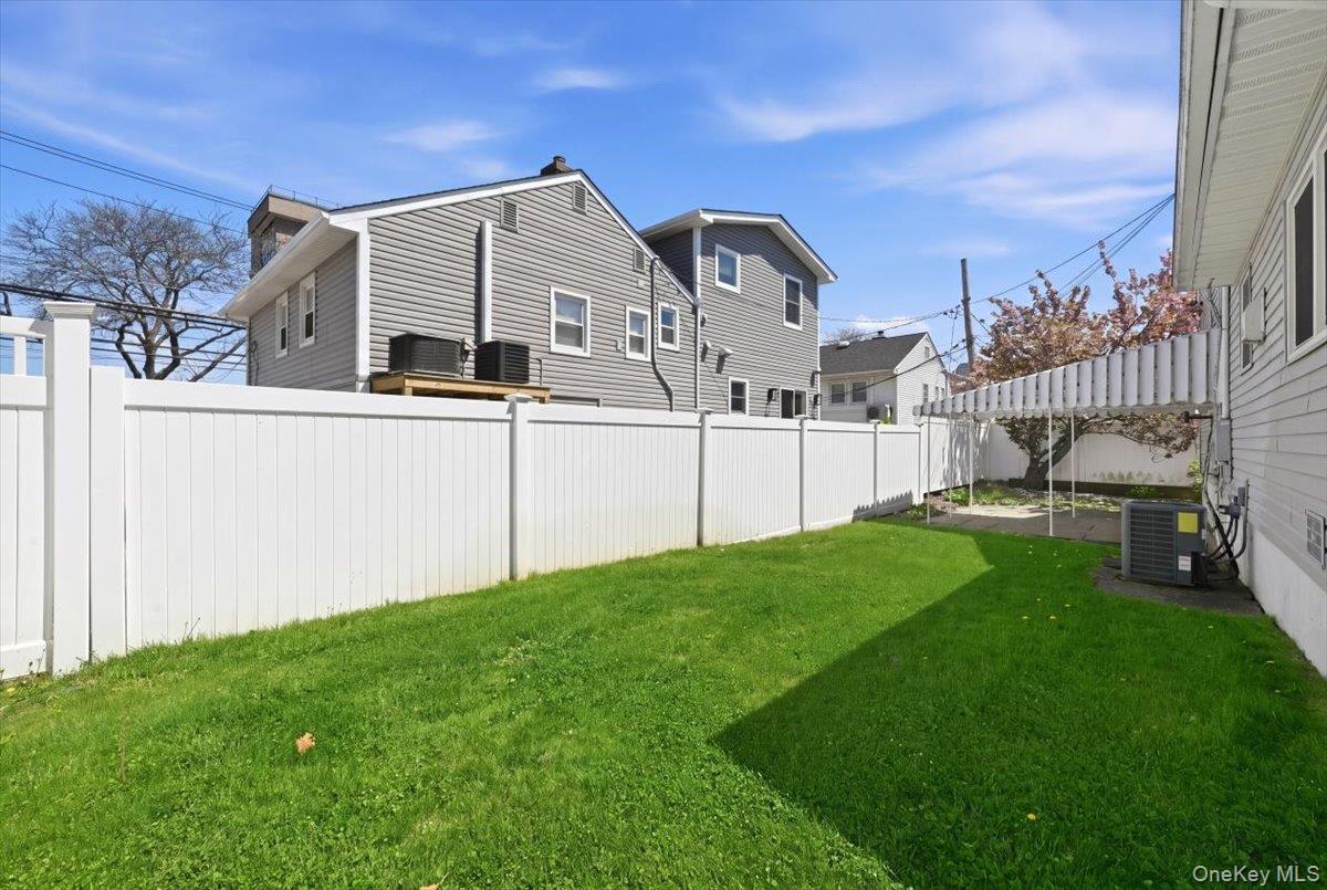 345 East State Street Long Beach, NY 11561 - Photo 27 of 28