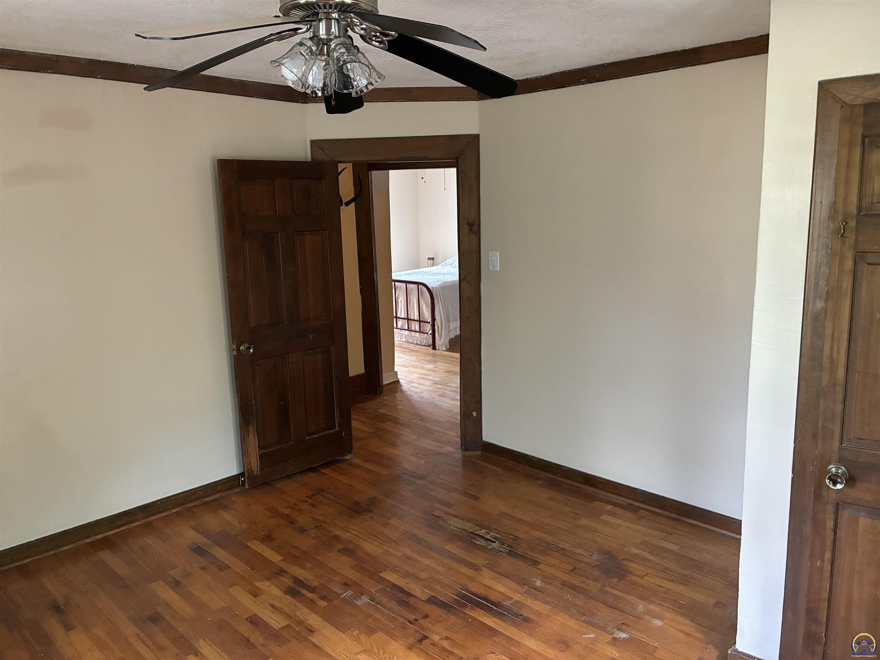1279 Southwest MacVicar Avenue Topeka, KS 66604 - Photo 28 of 34