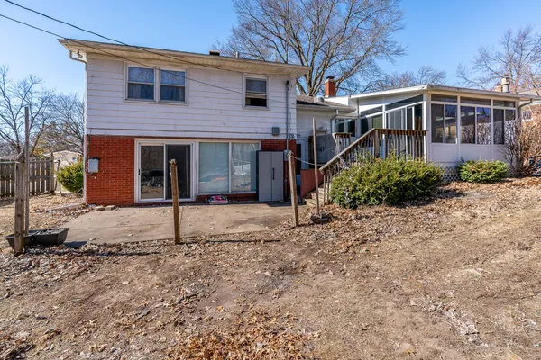 $260,000 | 3225 28th St Court, Rock Island, IL 61201