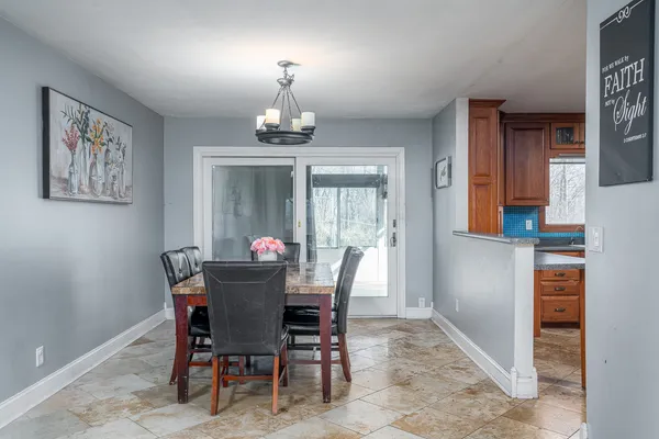 $260,000 | 3225 28th St Court, Rock Island, IL 61201