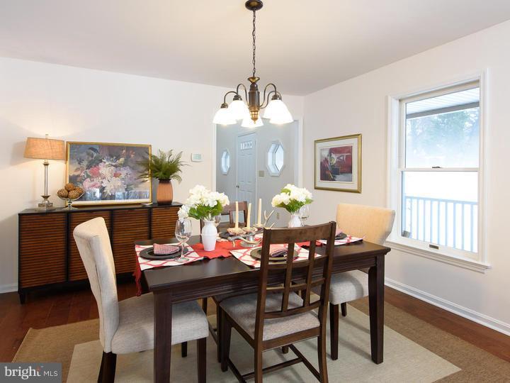 341 Warwick Road Elverson, PA 19520 - Photo 11 of 25 Dining Room