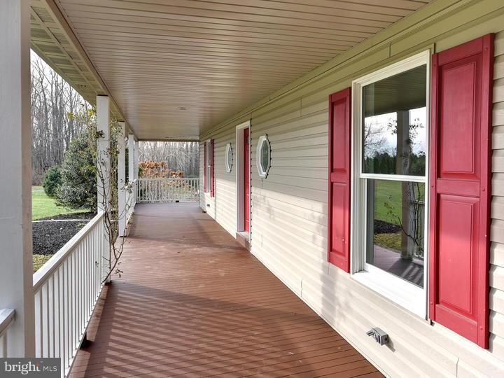 341 Warwick Road Elverson, PA 19520 - Photo 3 of 25 Porch