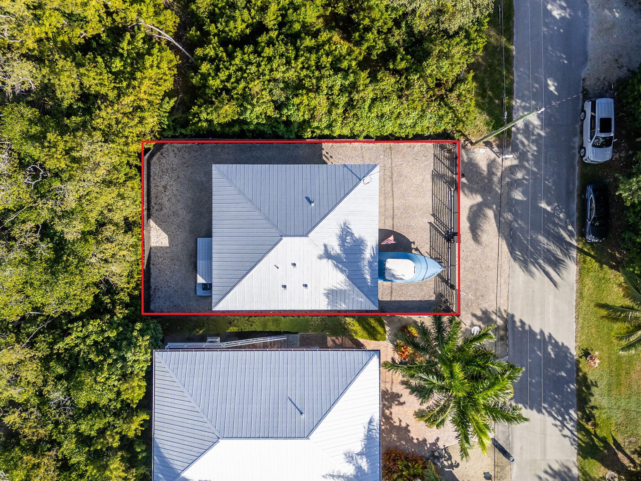 22 Tarpon Avenue Key Largo, FL 33037 - Photo 42 of 43 a view of a back yard