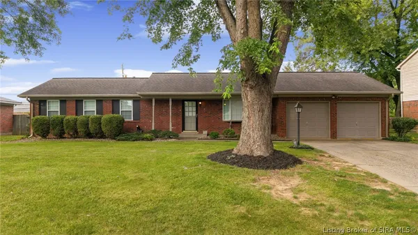 $230,000 | 405 Hemlock Road, Jeffersonville, IN 47130