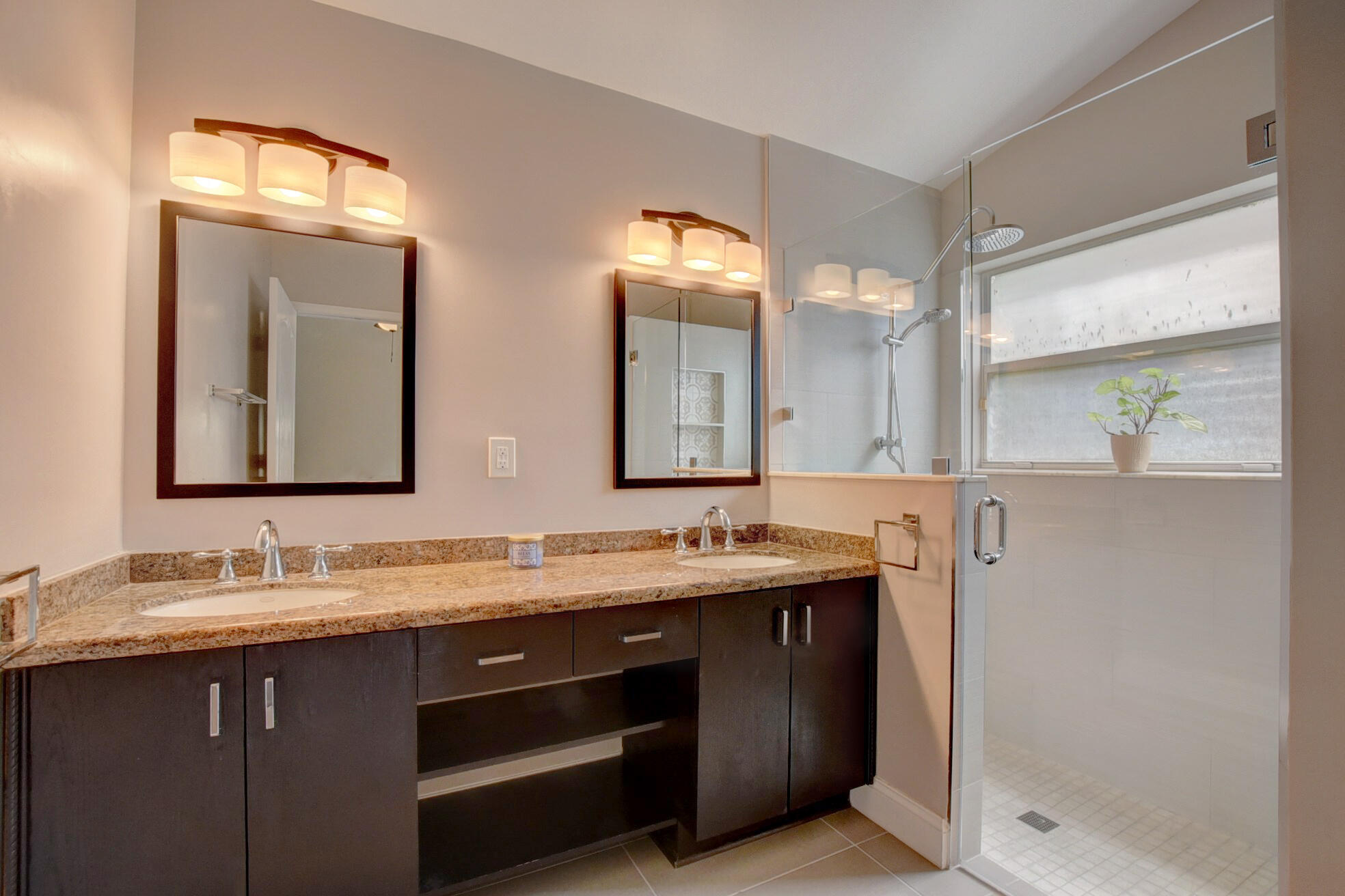 9530 Fox Trot Lane Boca Raton, FL 33496 - Photo 25 of 45 suitebathroom