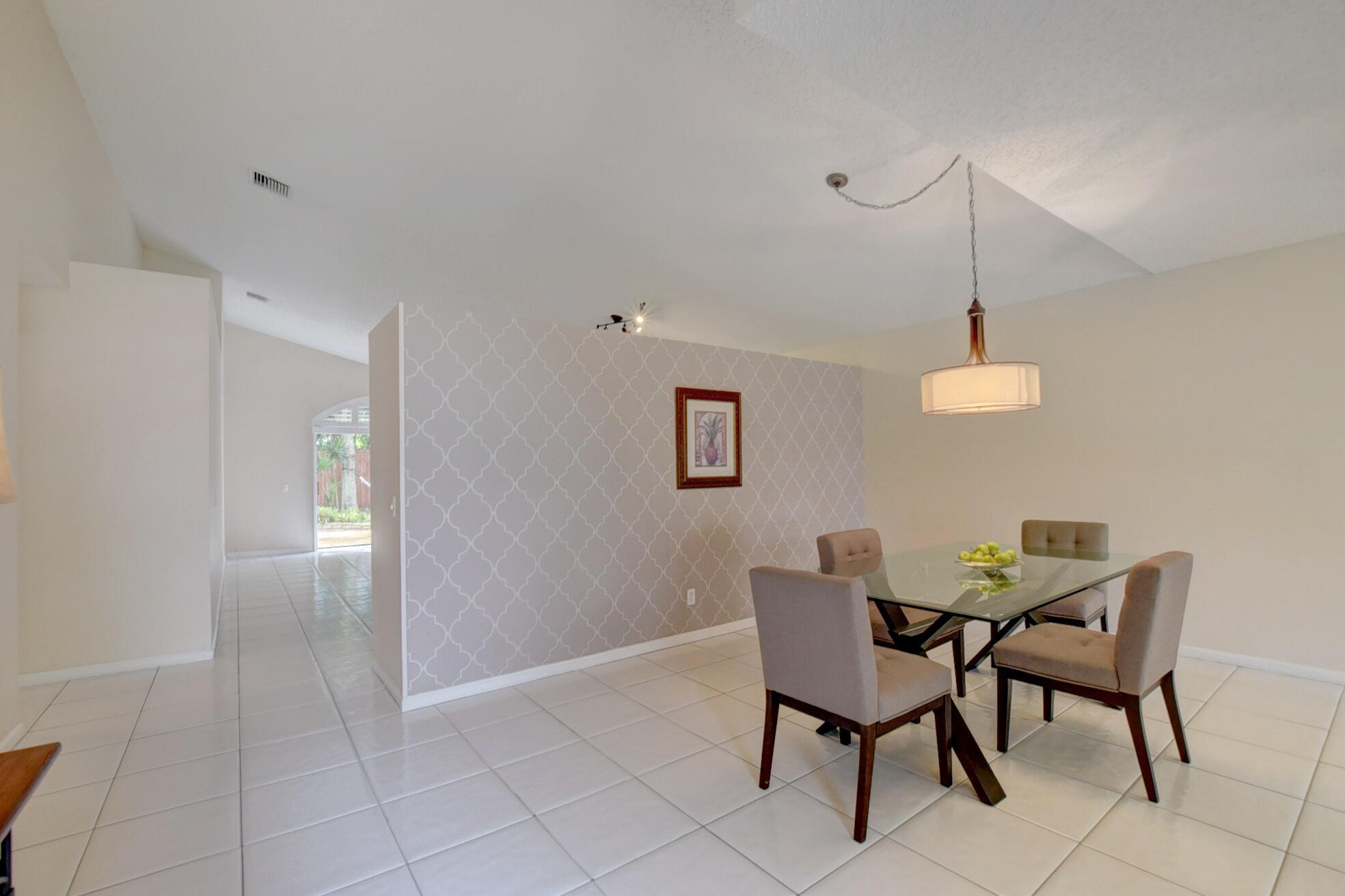 9530 Fox Trot Lane Boca Raton, FL 33496 - Photo 9 of 45 dinning2