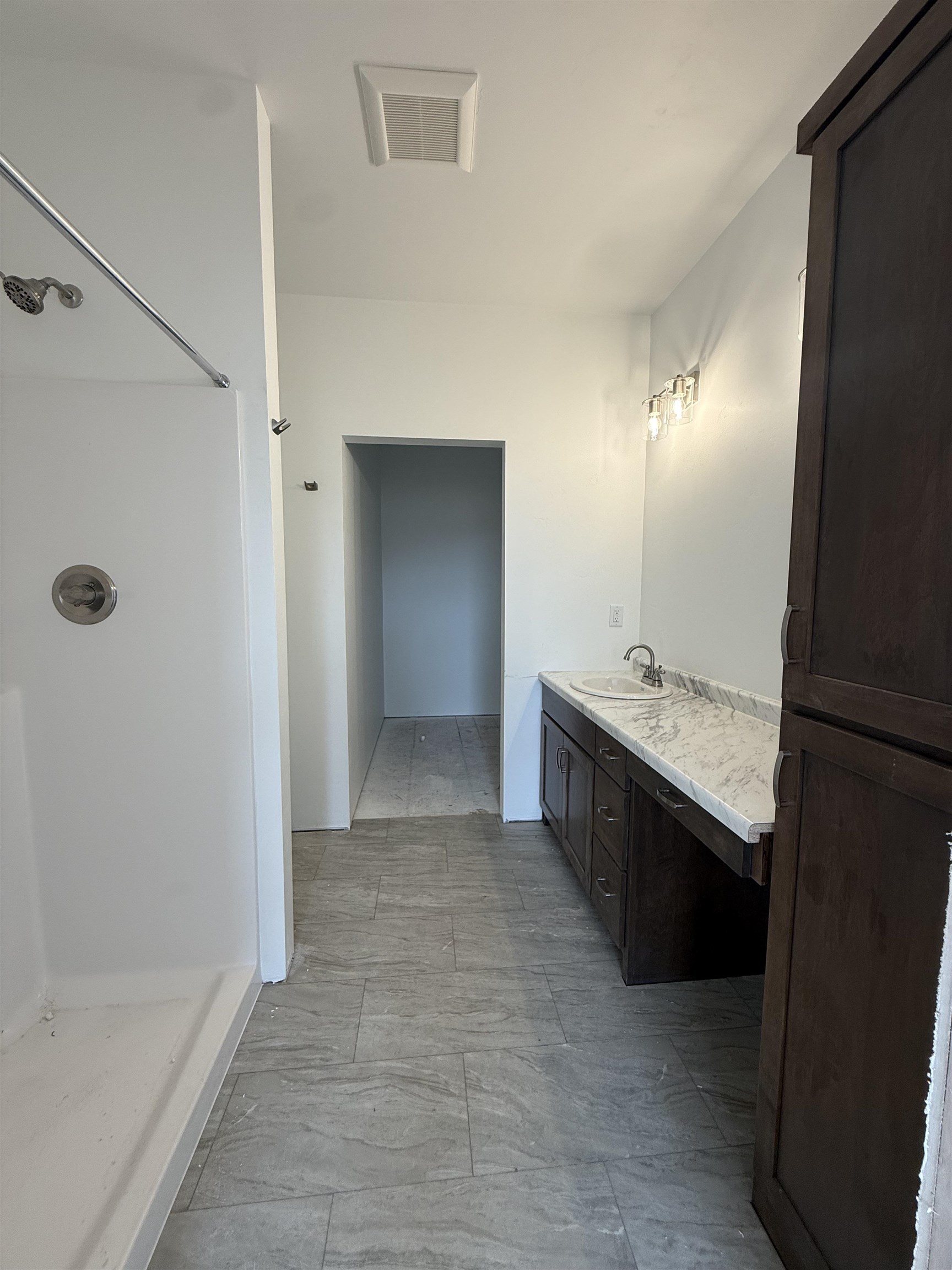 3375 Shawano Avenue Green Bay, WI 54313 - Photo 6 of 7