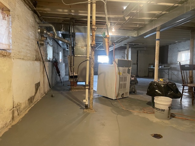 2525 Davisson Street River Grove, IL 60171 - Photo 22 of 26 a view of a room with gym equipment