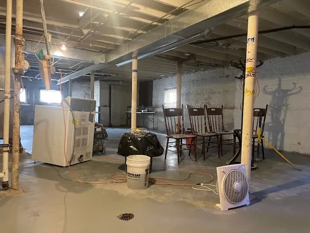 $275,000 | 2525 Davisson Street, River Grove, IL 60171