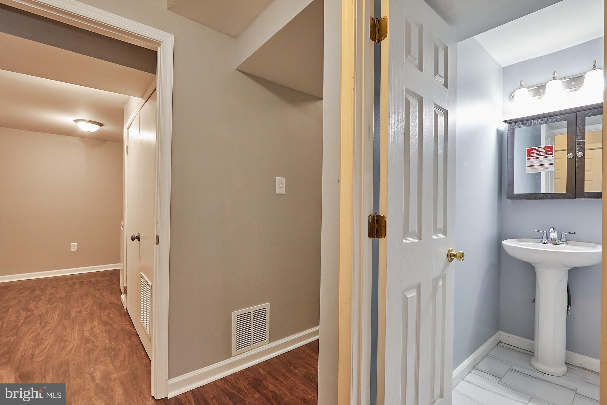 3912 Colborne Road Baltimore, MD 21229 - Photo 24 of 39