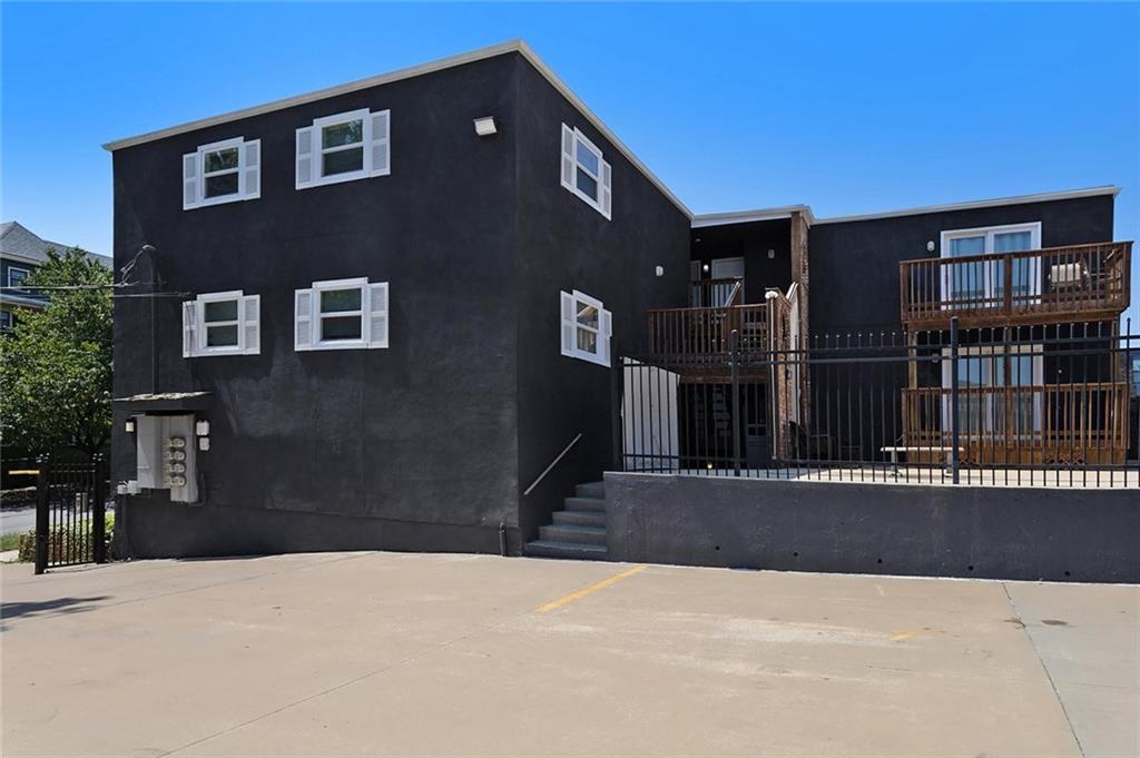 4063 Warwick Boulevard Kansas City, MO 64111 - Photo 12 of 12