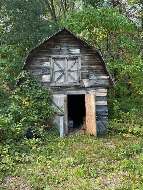 4176 East River Road Twin Lake, MI 49457 - Photo 24 of 24 thumbnail_IMG_1949