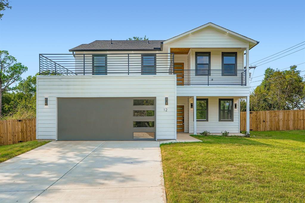 12 Climbing Tree Drive Kaufman, TX 75142 - Photo 1 of 28 a front view of a house with a yard