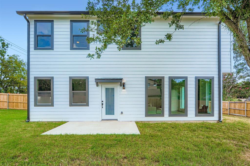 12 Climbing Tree Drive Kaufman, TX 75142 - Photo 26 of 28 front view of a house with a yard