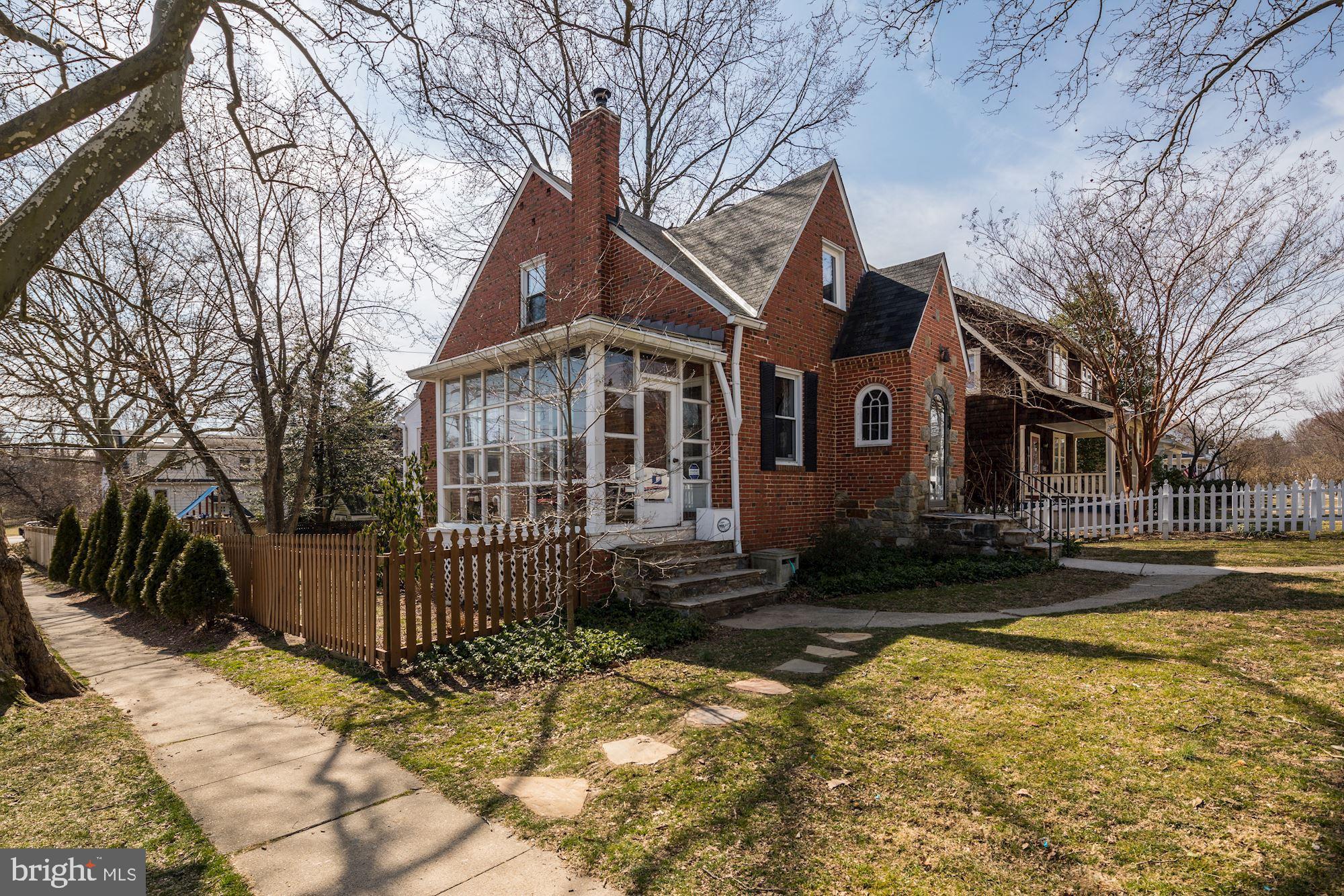 639 Murdock Road Baltimore, MD 21212 - Photo 2 of 41 Well-sited on a corner lot