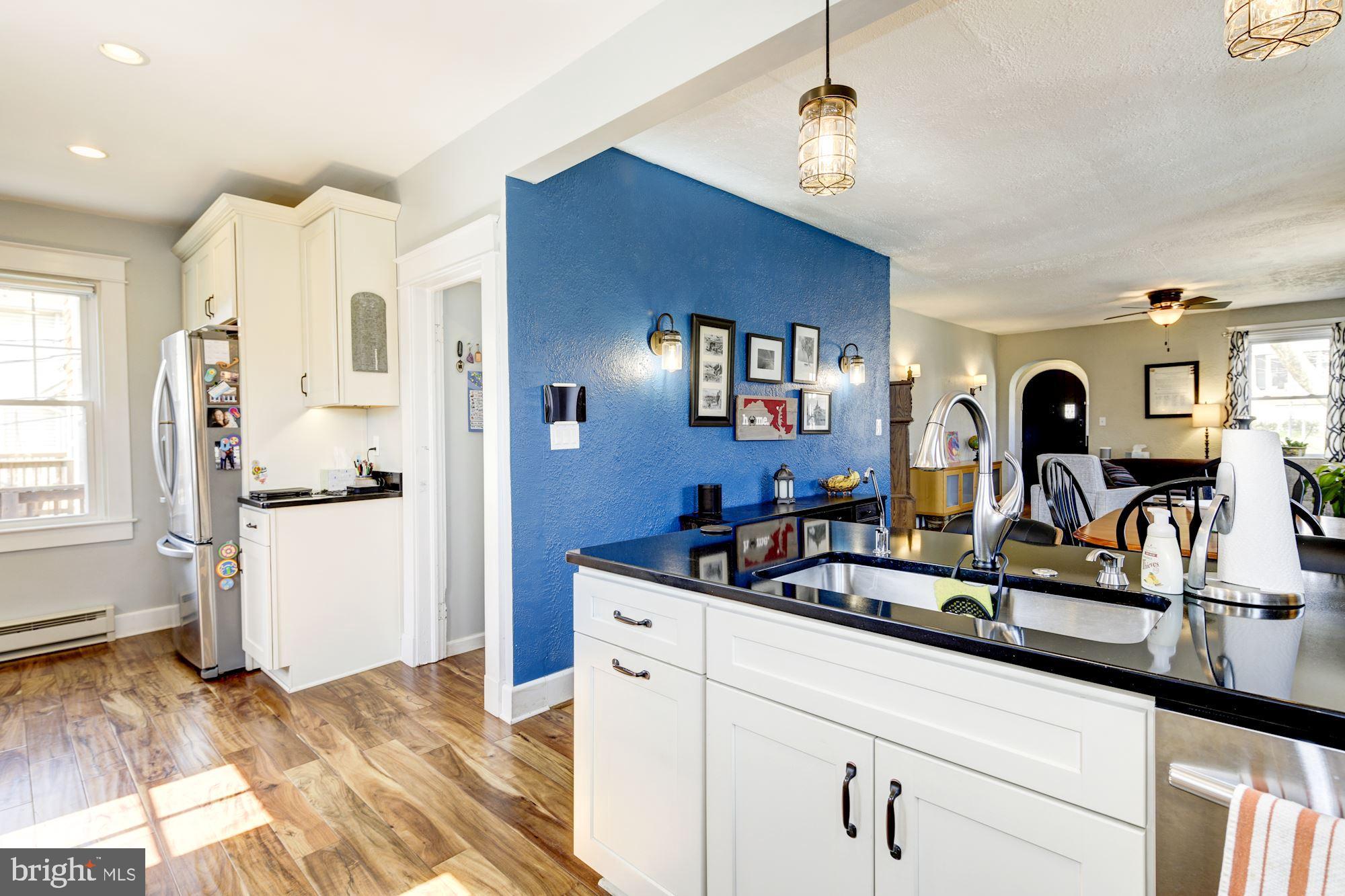639 Murdock Road Baltimore, MD 21212 - Photo 15 of 41 Cook and chat with your friends, family or guests