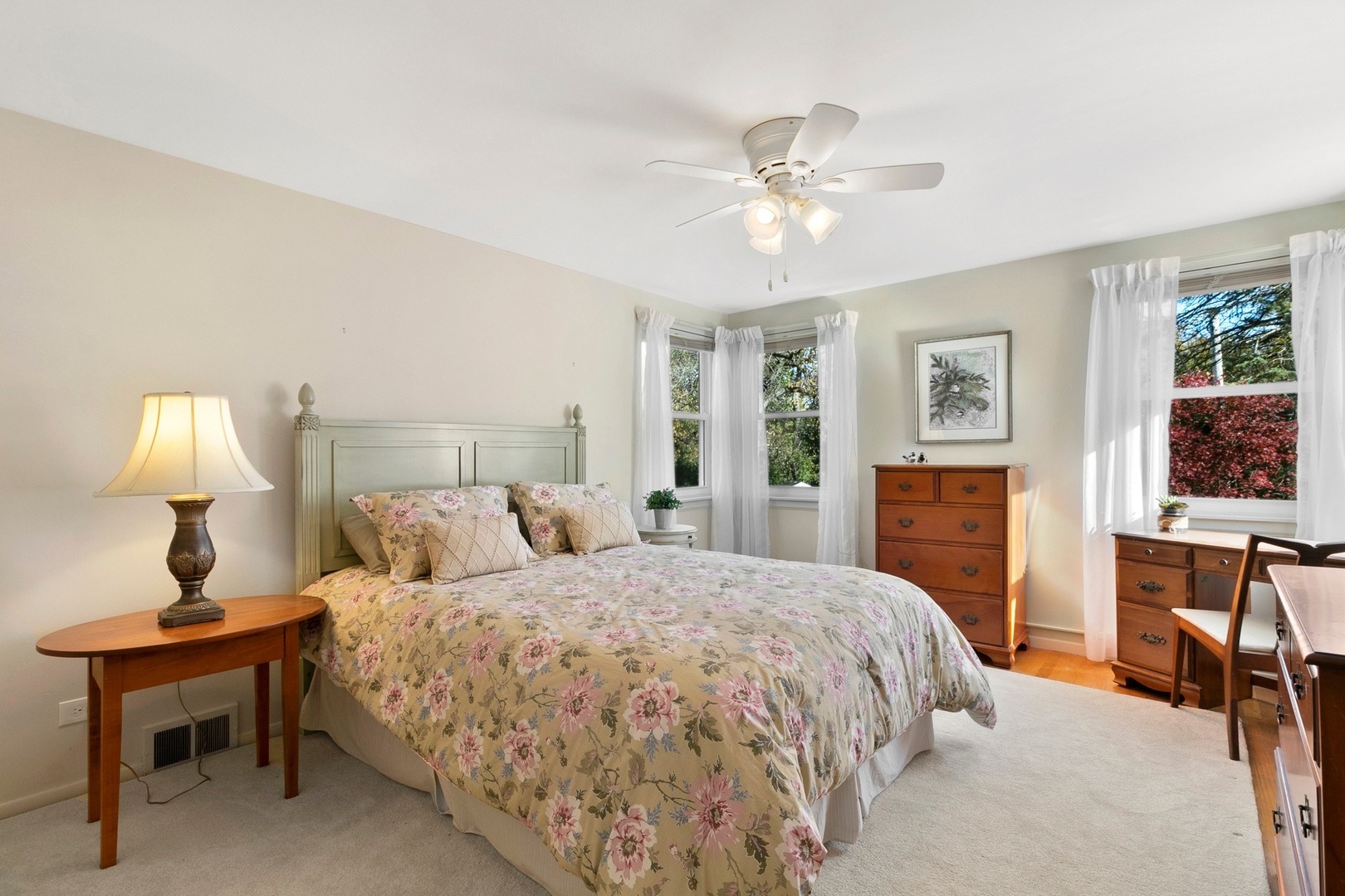 640 Selborne Road Riverside, IL 60546 - Photo 13 of 39