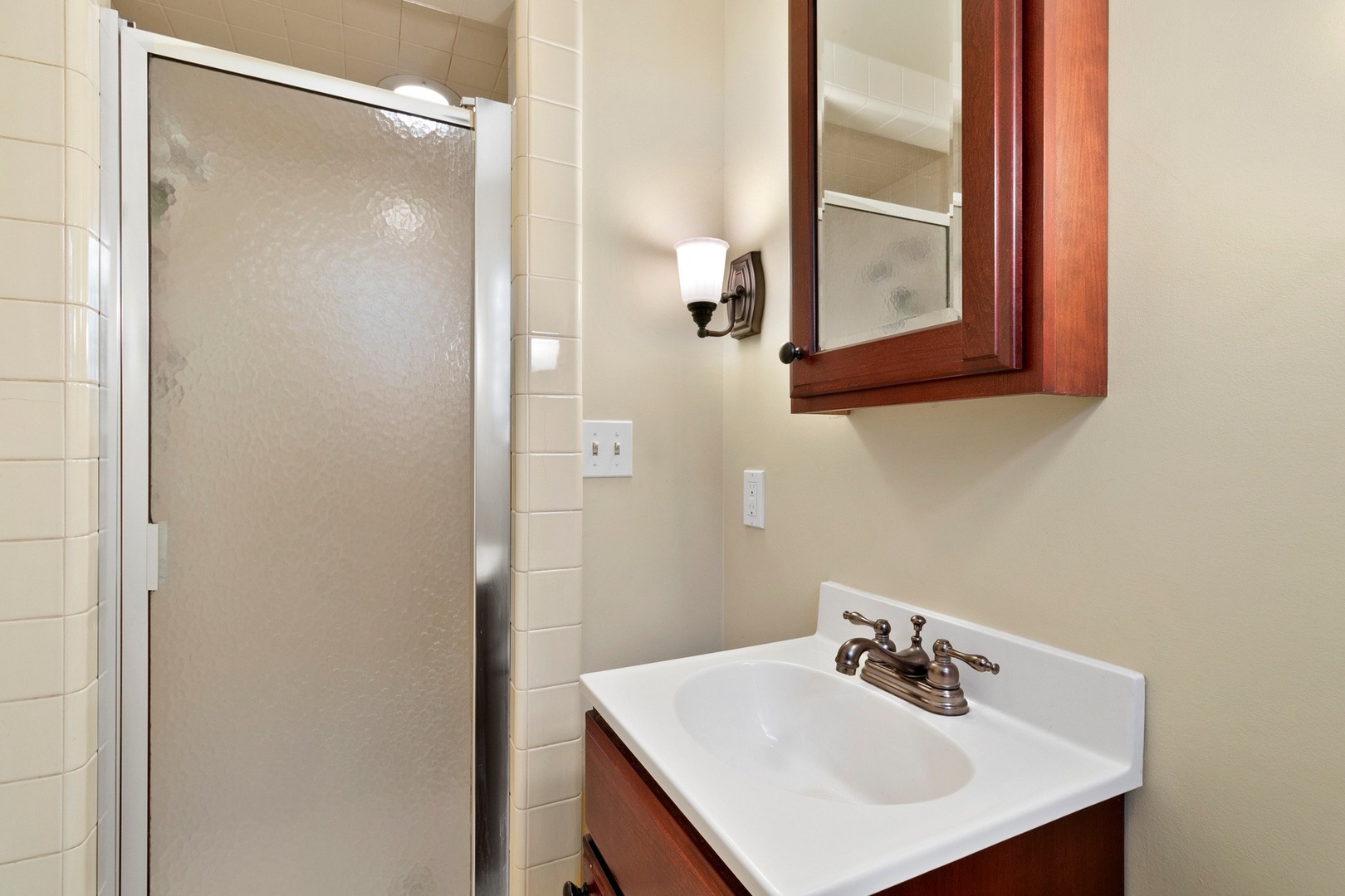 640 Selborne Road Riverside, IL 60546 - Photo 18 of 39
